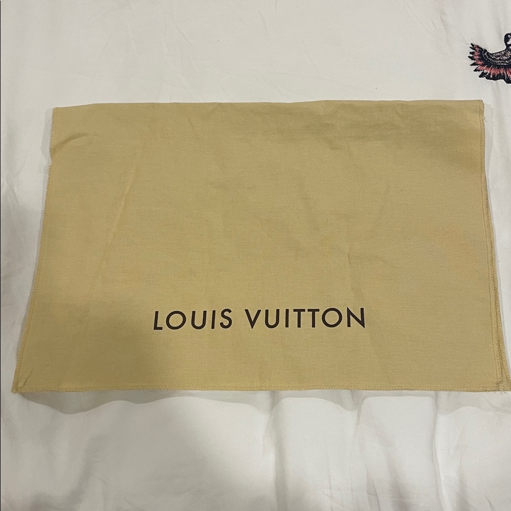 Louis Vuitton Dark Brown Monogram Messenger Bag - Picture 15 of 16